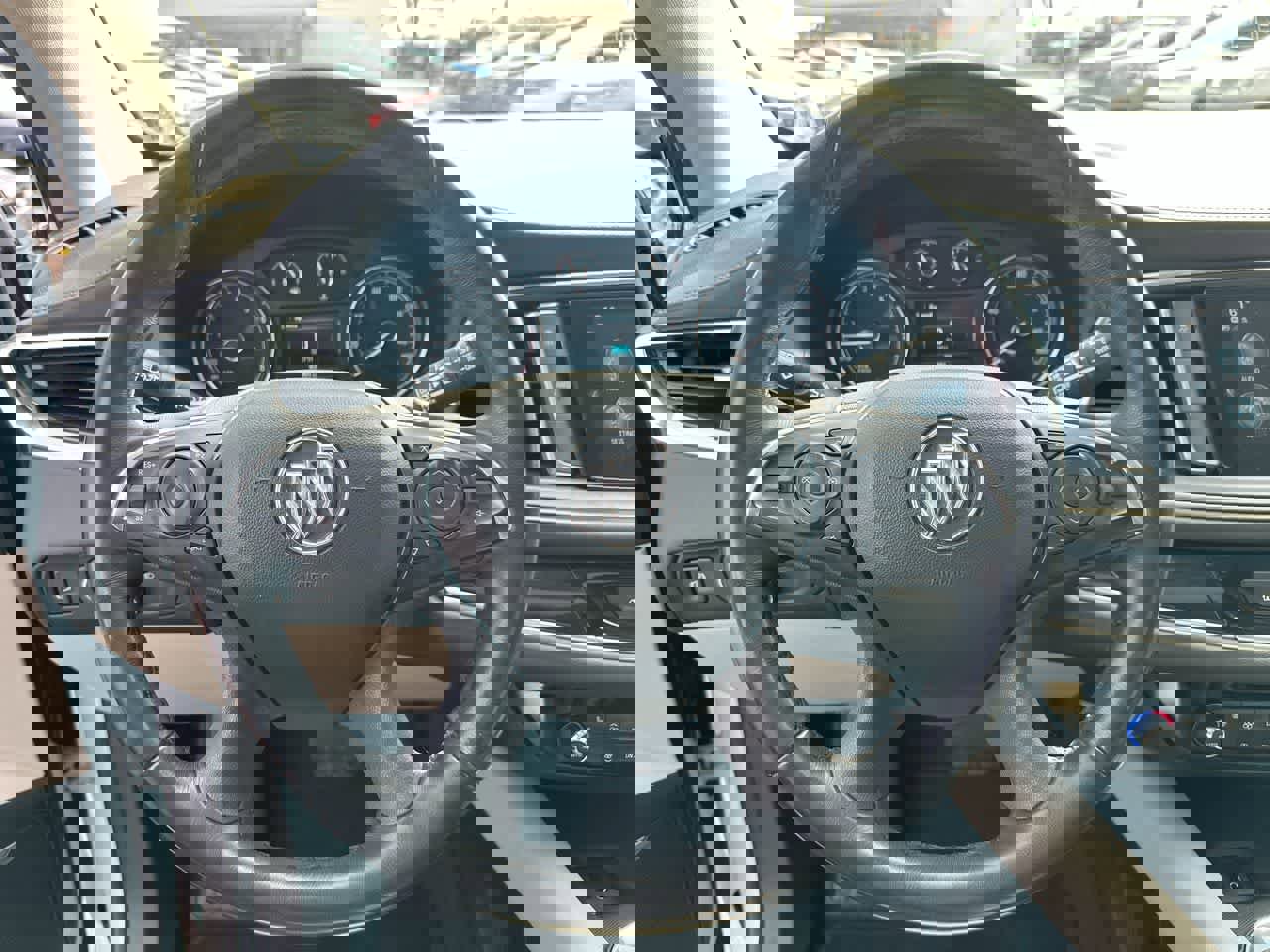 Used 2019 Buick Enclave Essence image 29