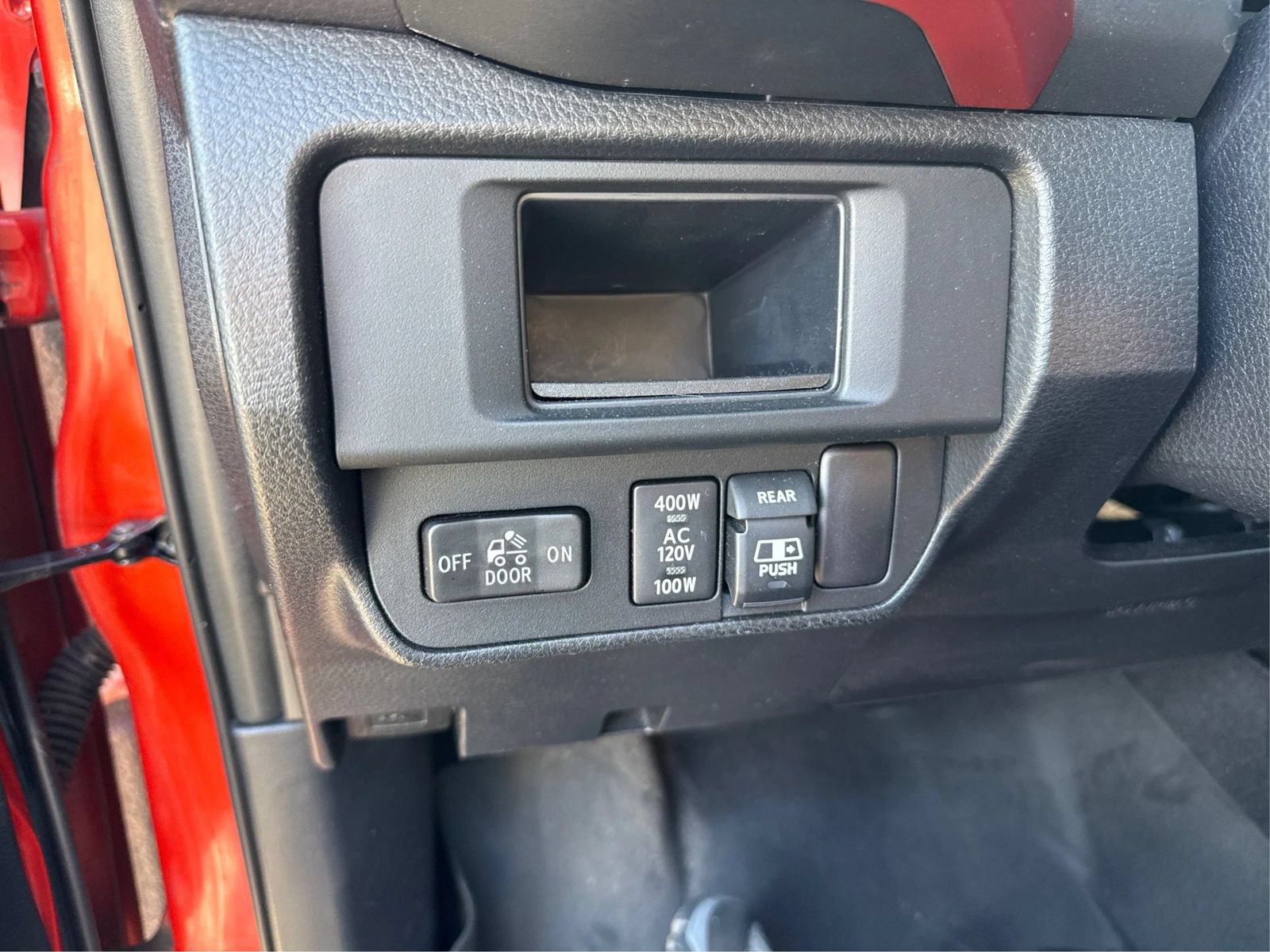 Used 2017 Toyota Tacoma TRD Sport w/ Tow Package (A/T) AWD/4WD image 18
