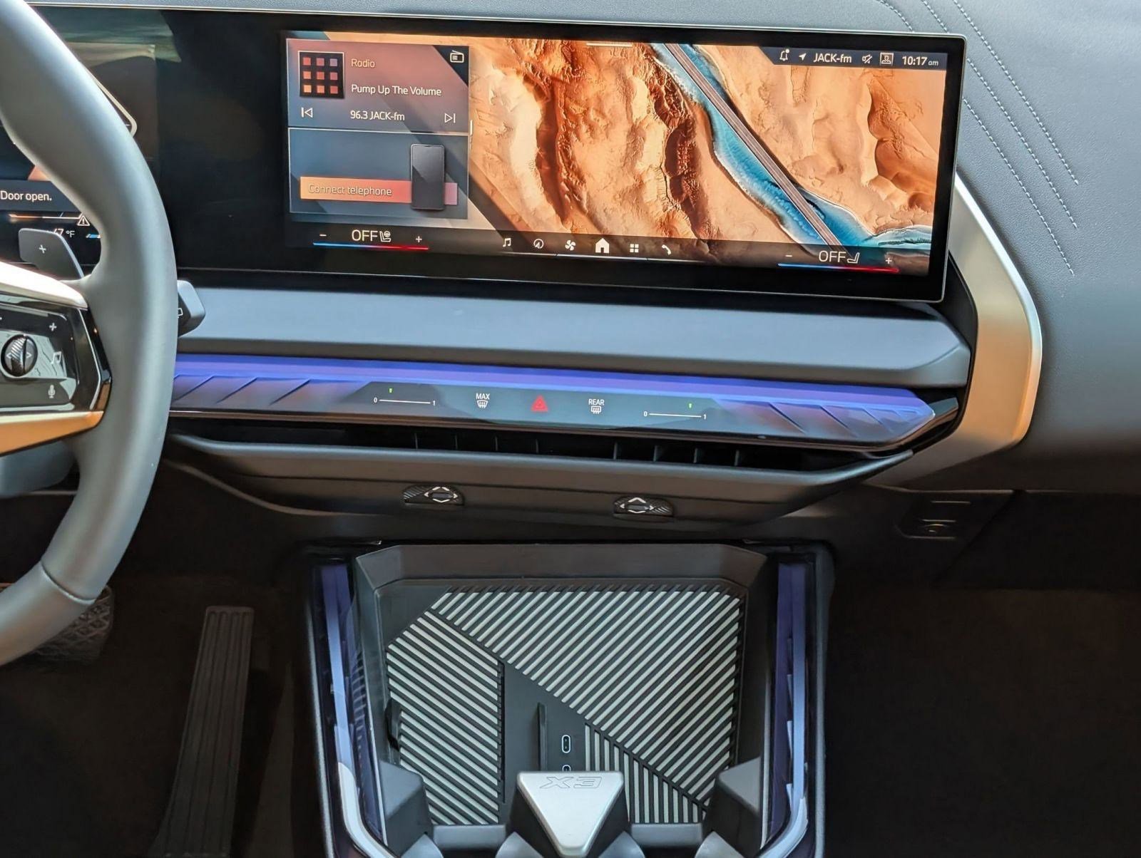 Used 2025 BMW X3 xDrive30i w/ Premium Package image 27