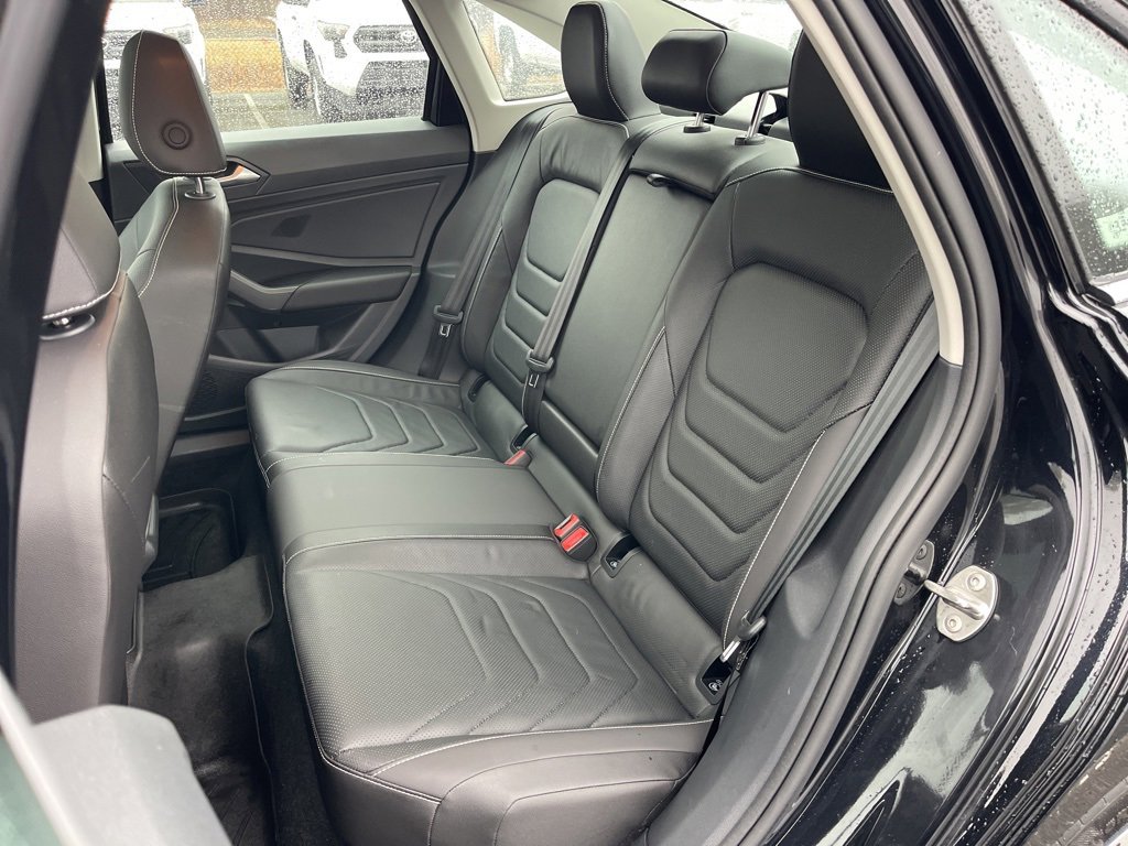 Used 2024 Volkswagen Jetta SEL image 20