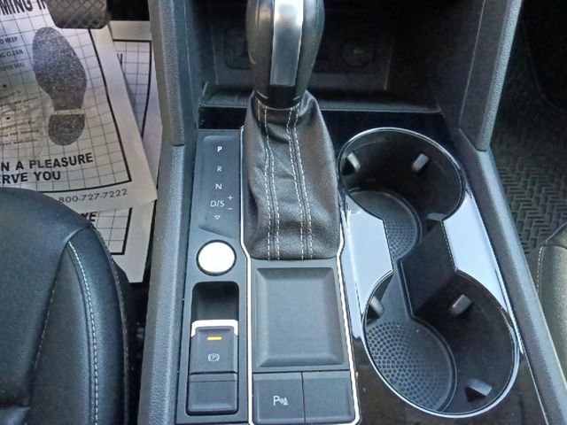 Used 2022 Volkswagen Atlas SE FWD image 25