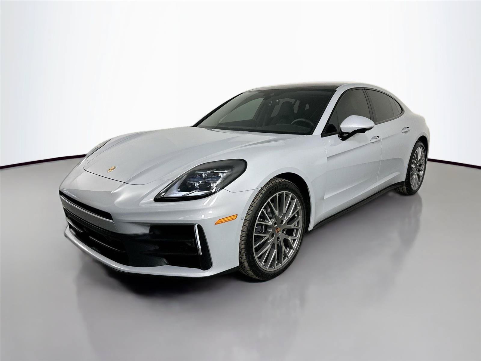 Certified 2026 Porsche Panamera 4 AWD/4WD image 1