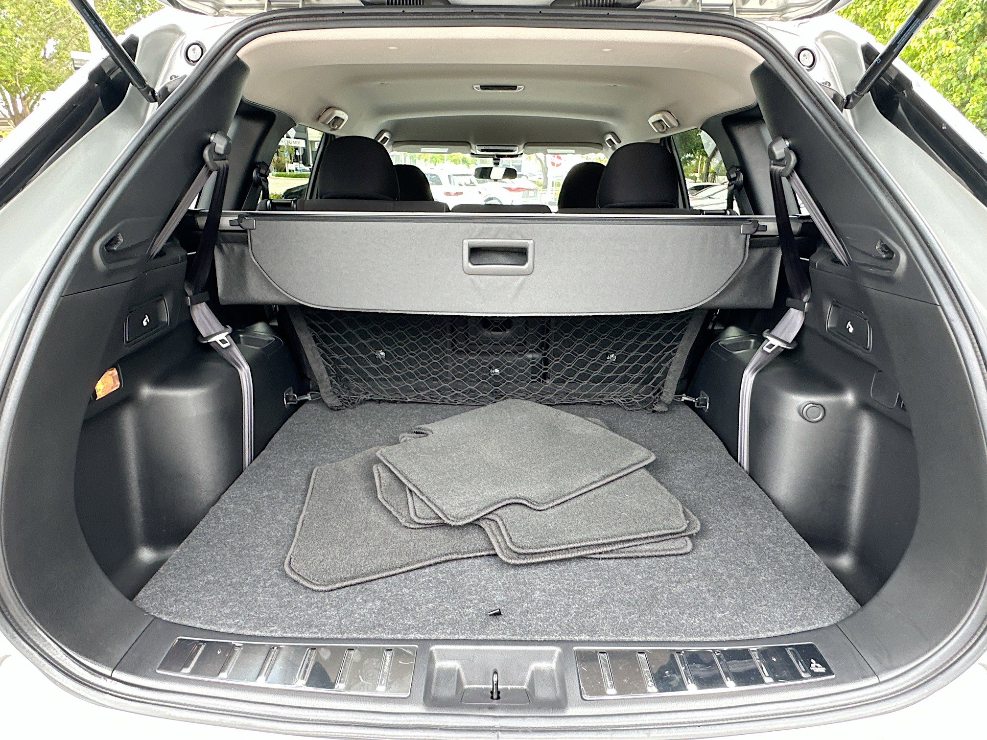 Used 2023 Mitsubishi Outlander ES FWD image 23