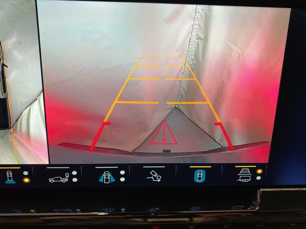 Used 2023 Chevrolet Silverado 1500 ZR2 w/ Technology Package image 19