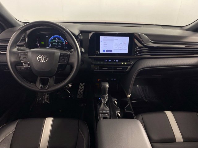Used 2025 Toyota Camry SE FWD image 24