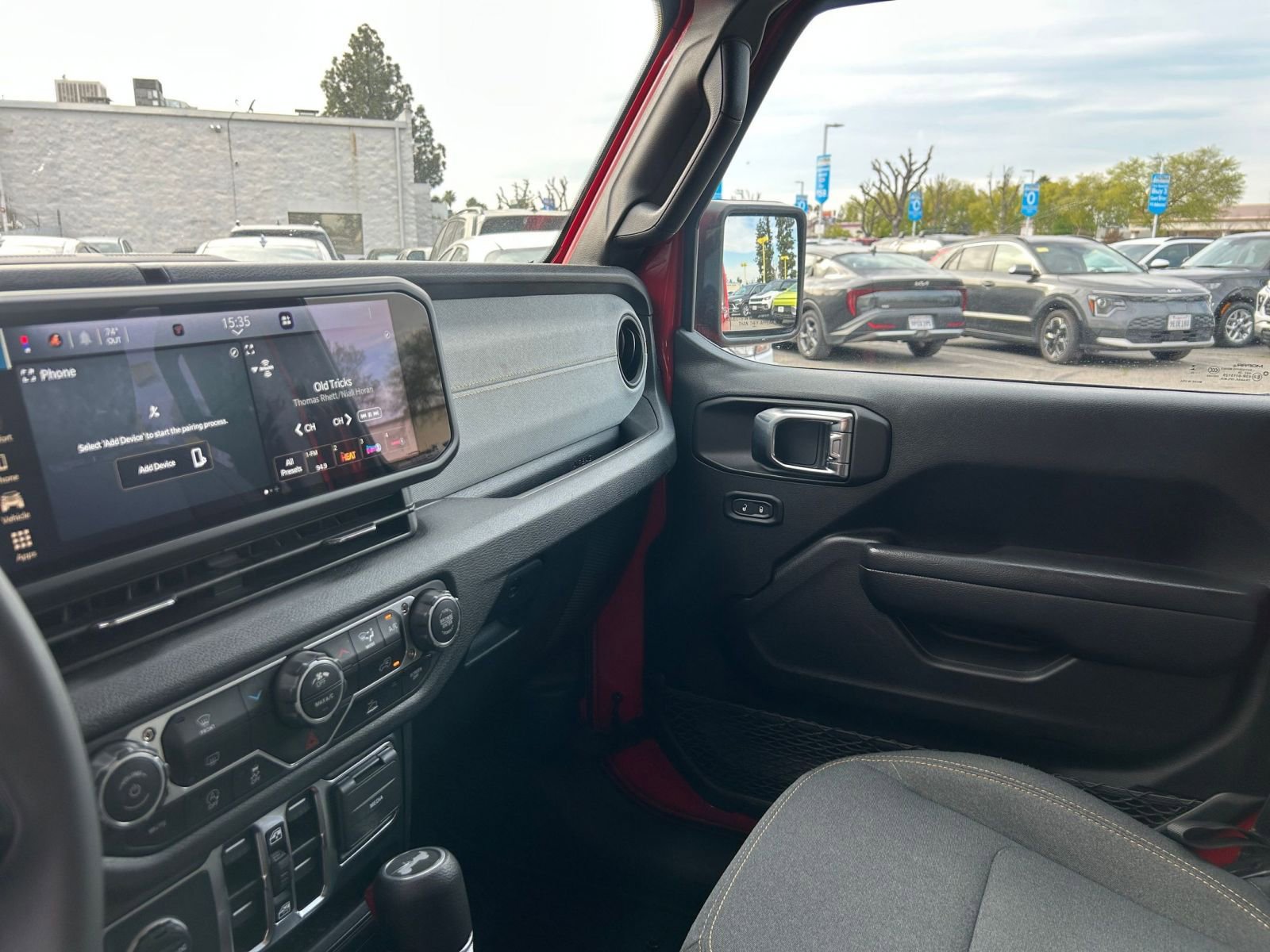 Used 2025 Jeep Wrangler Sport S image 35