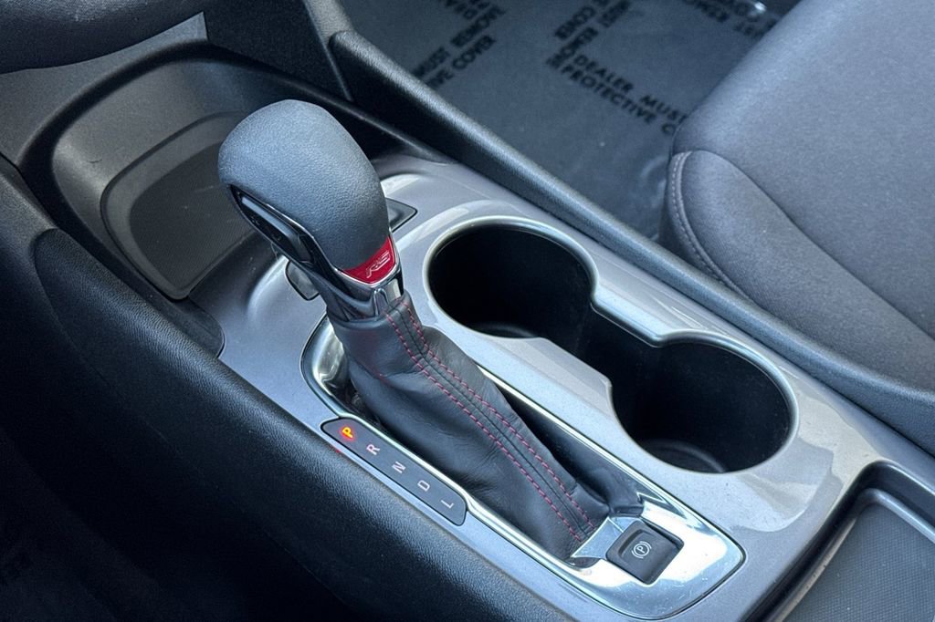 Used 2024 Chevrolet Malibu RS FWD image 23