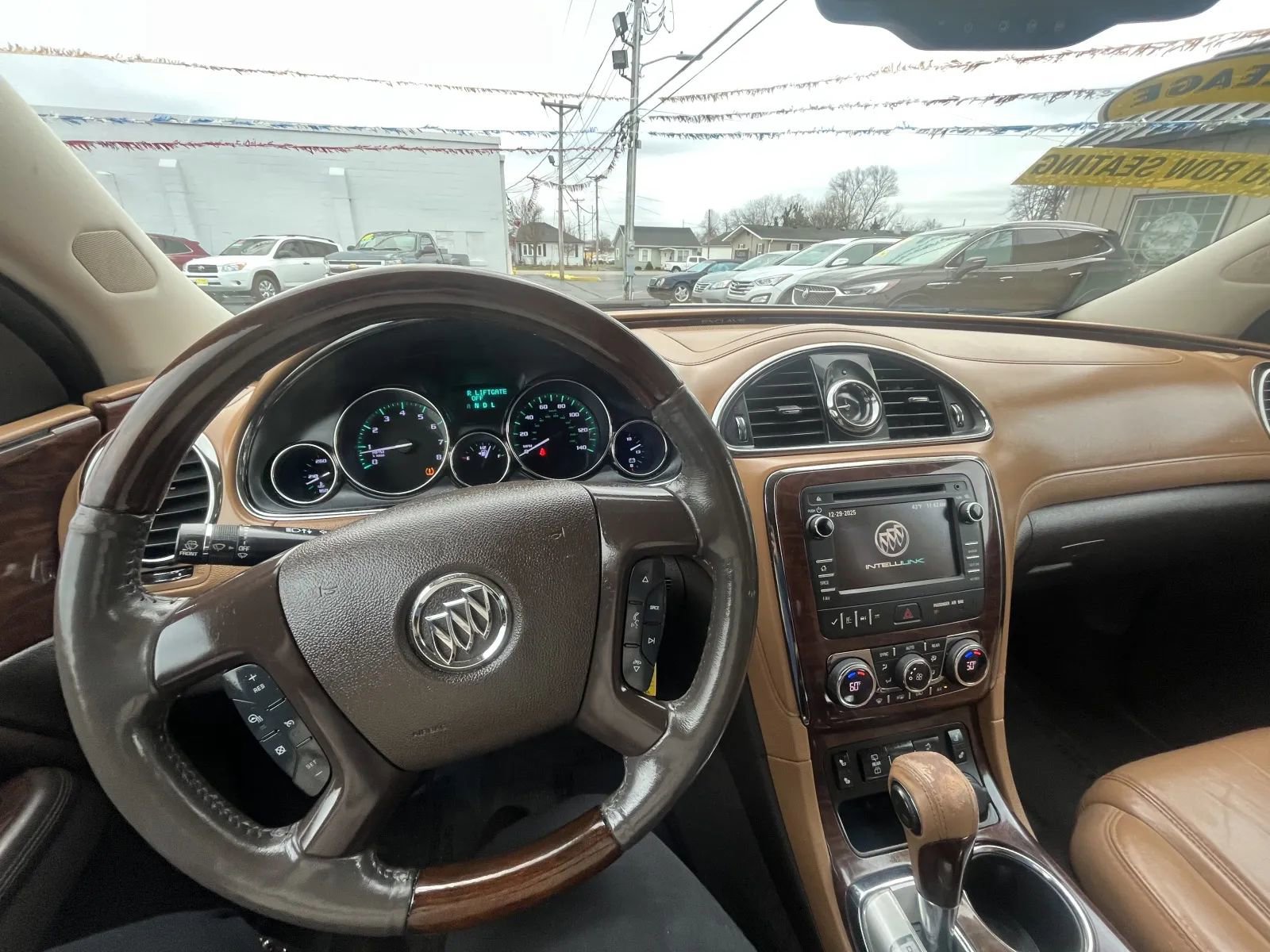 Used 2015 Buick Enclave Leather image 12