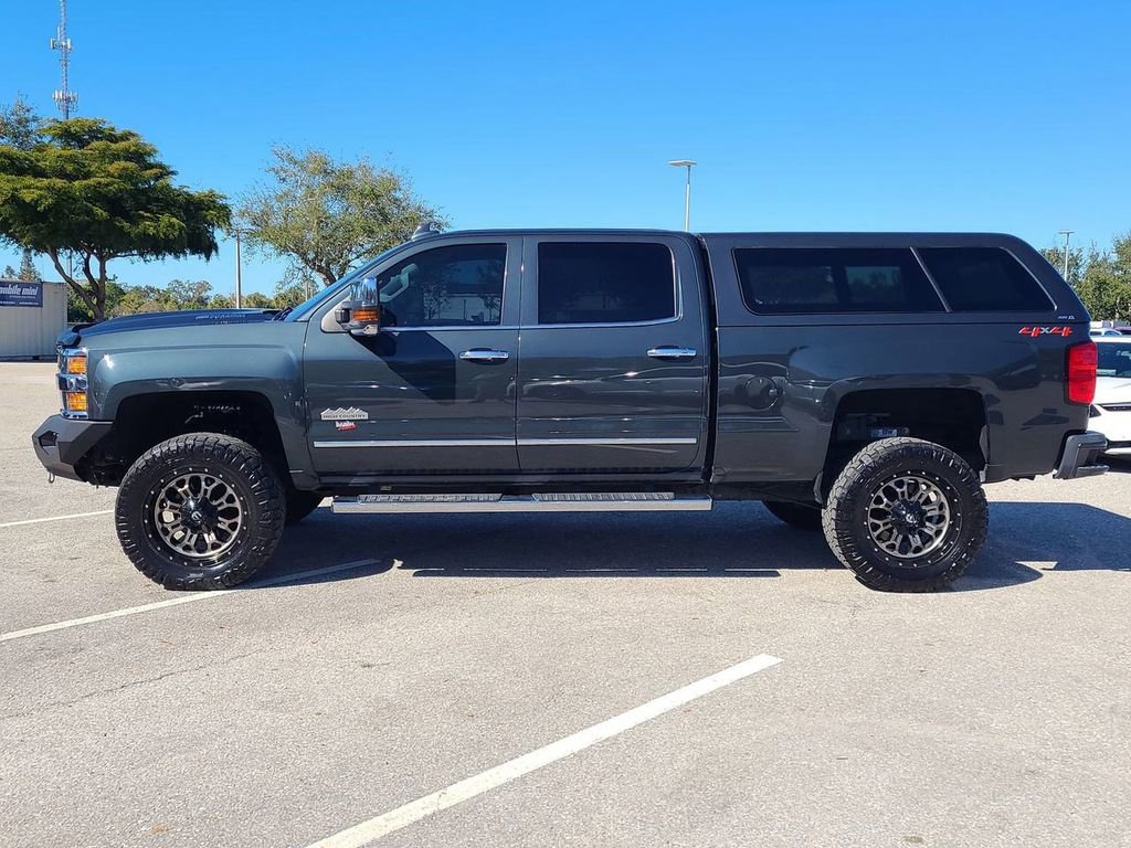 Used 2018 Chevrolet Silverado 2500 High Country w/ Duramax Plus Package image 14