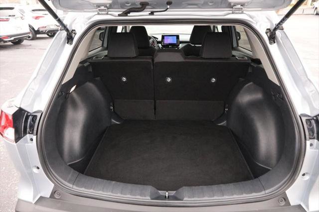 Certified 2024 Toyota Corolla Cross LE image 7