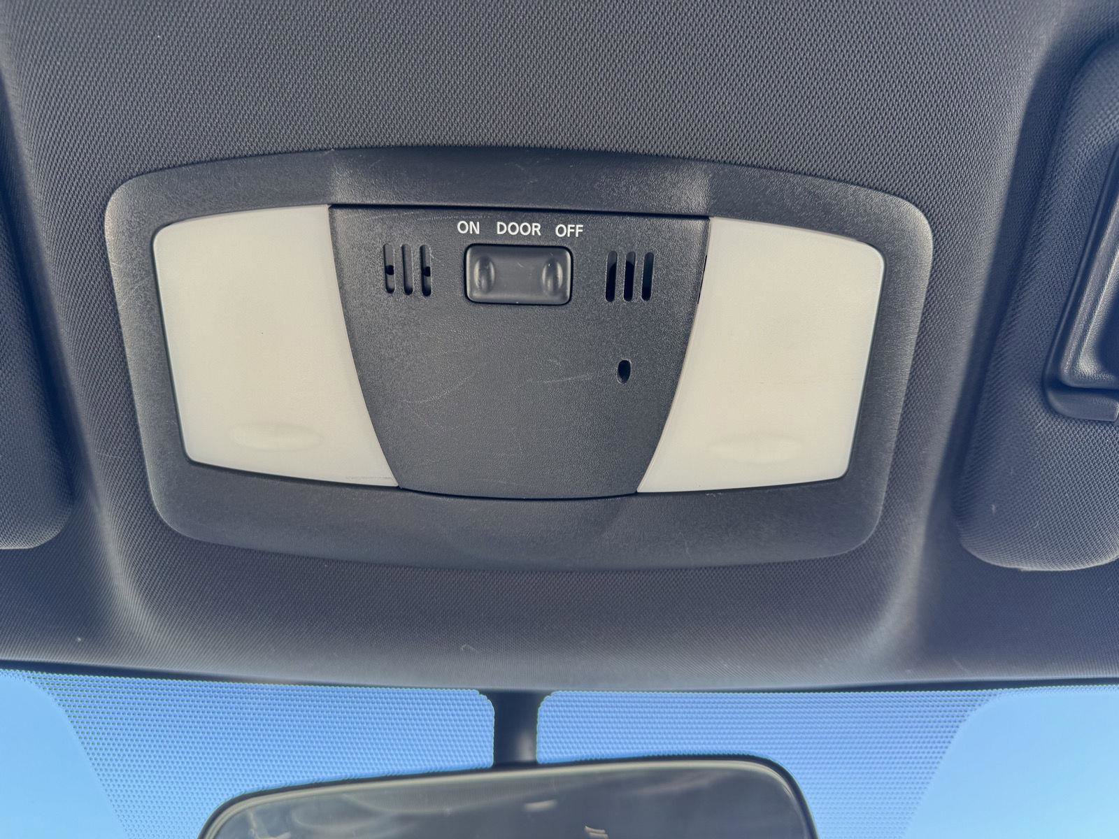 Used 2016 Nissan 370Z Base image 12