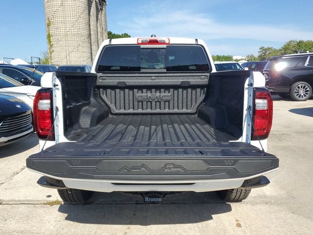 New 2026 GMC Canyon Denali AWD/4WD image 9