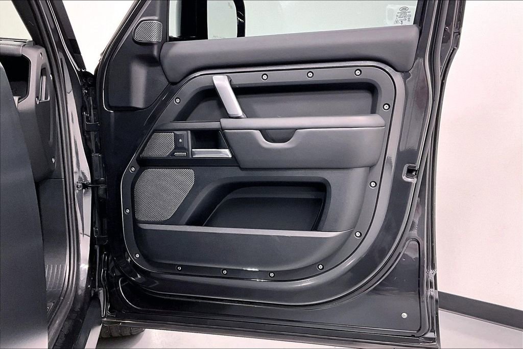 Used 2024 Land Rover Defender 110 Carpathian Edition image 23