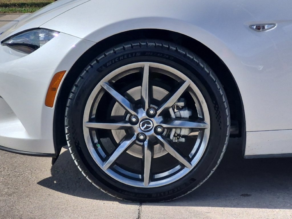 Used 2020 MAZDA MX-5 Miata Grand Touring RWD image 24