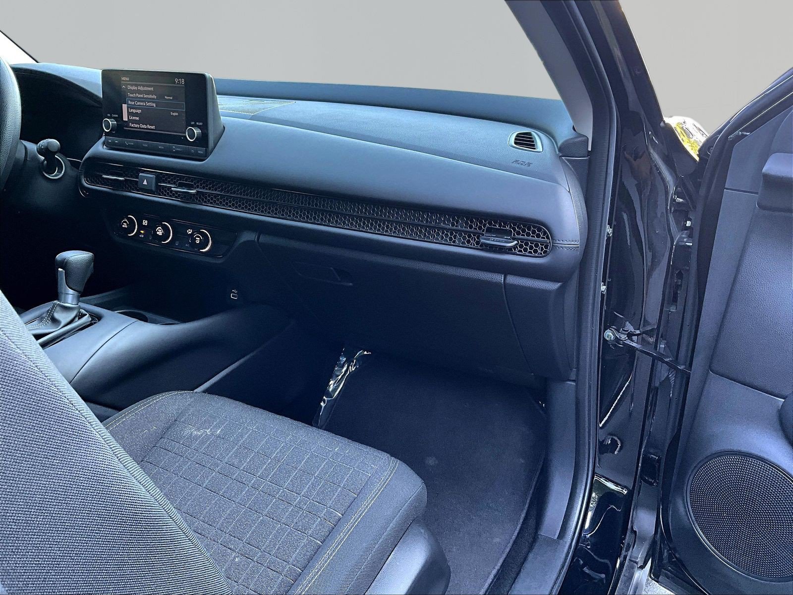 Certified 2025 Honda HR-V LX image 26
