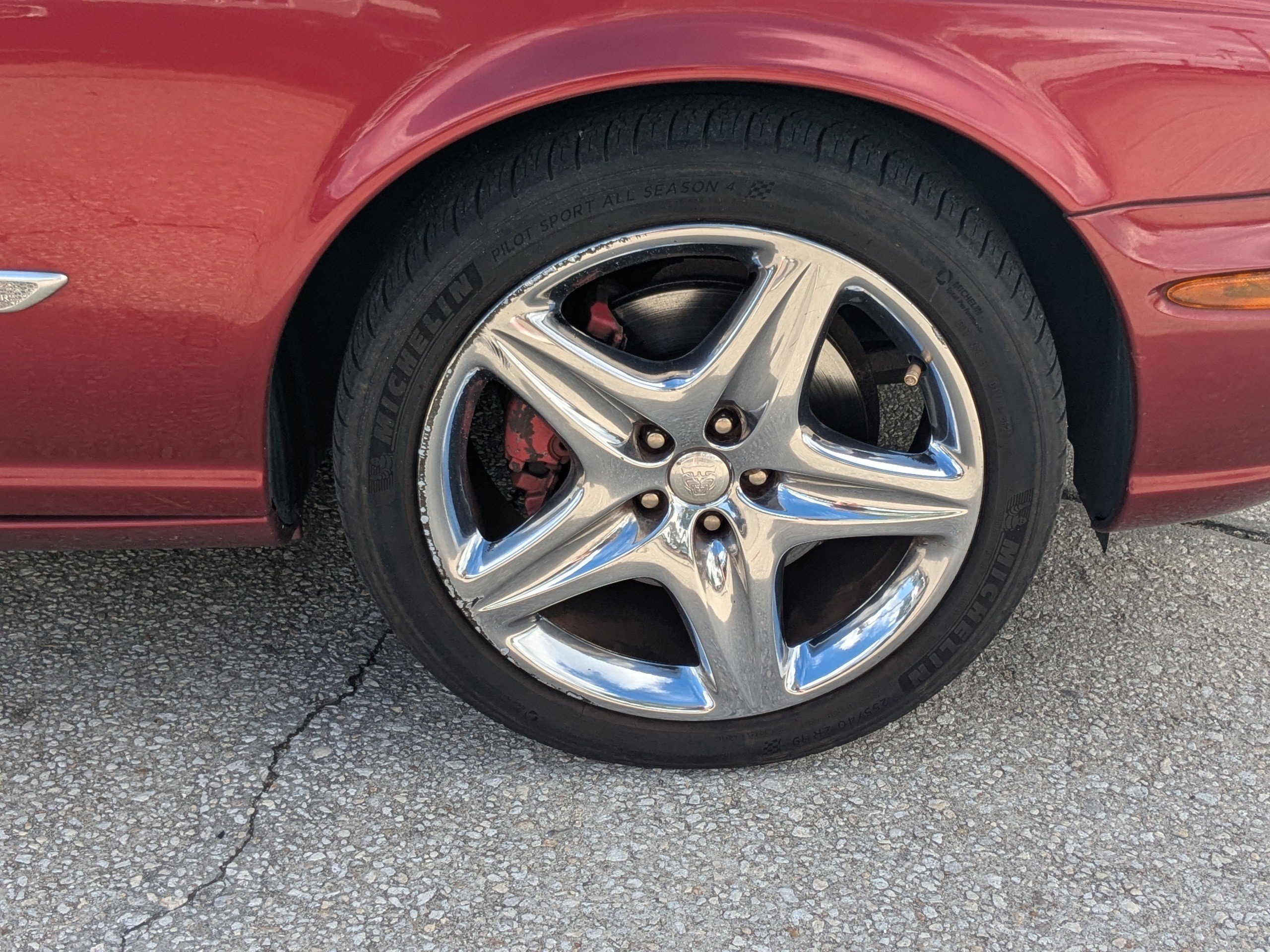 Used 2006 Jaguar XJ8 image 12