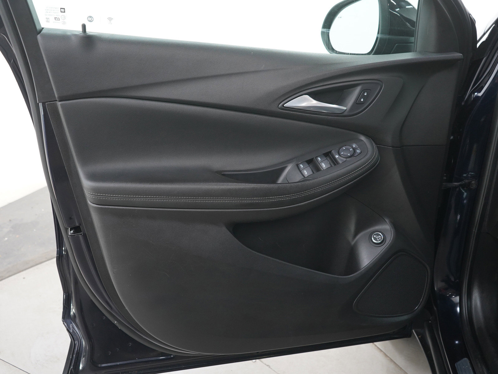 Used 2020 Buick Encore GX Select FWD image 21