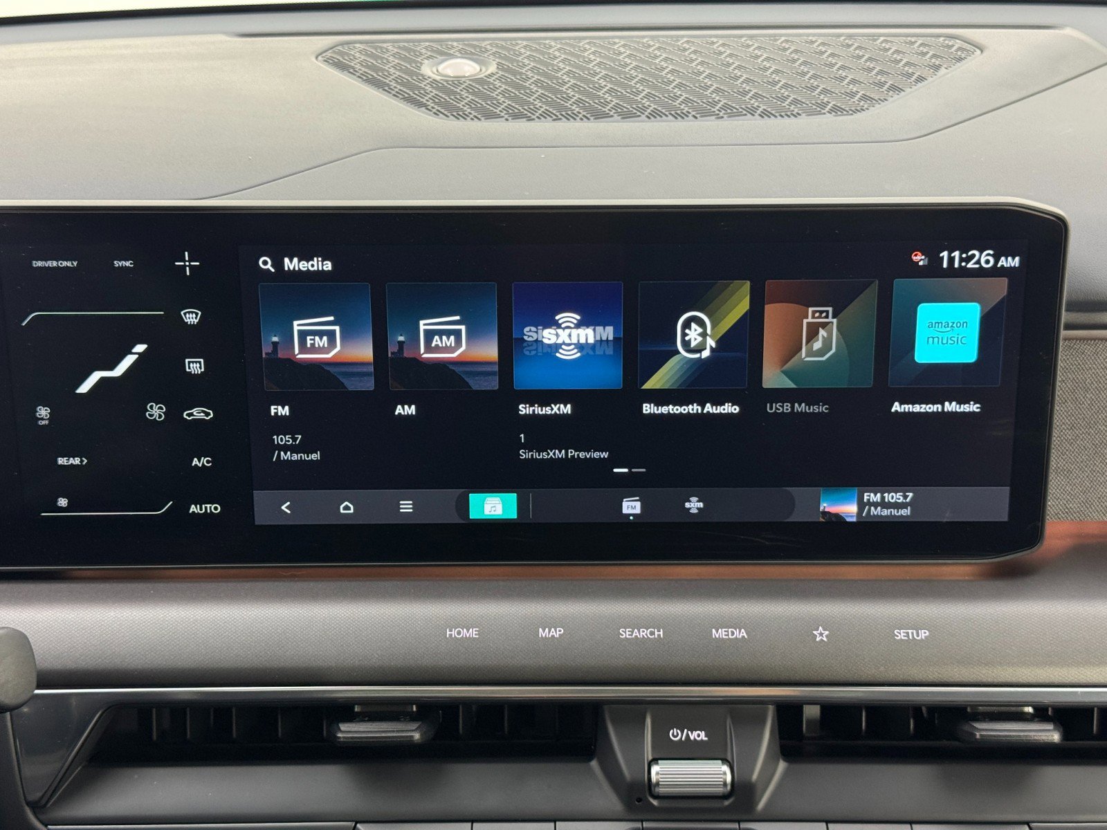 Used 2024 Kia EV9 Land image 27