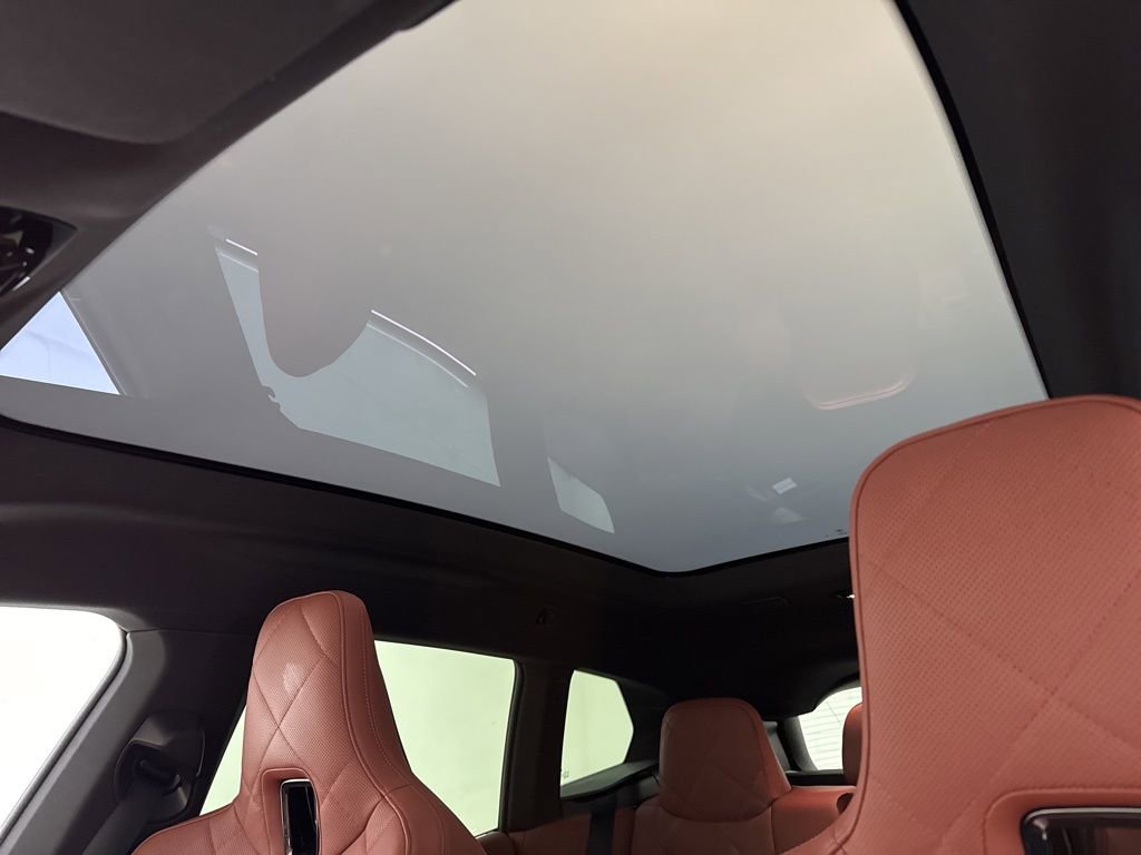 Used 2026 BMW iX xDrive60 w/ M Sport Package image 8