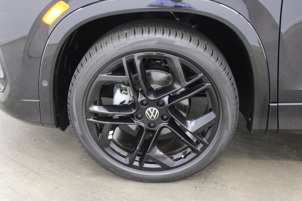 New 2026 Volkswagen Tiguan SE R-Line FWD image 28