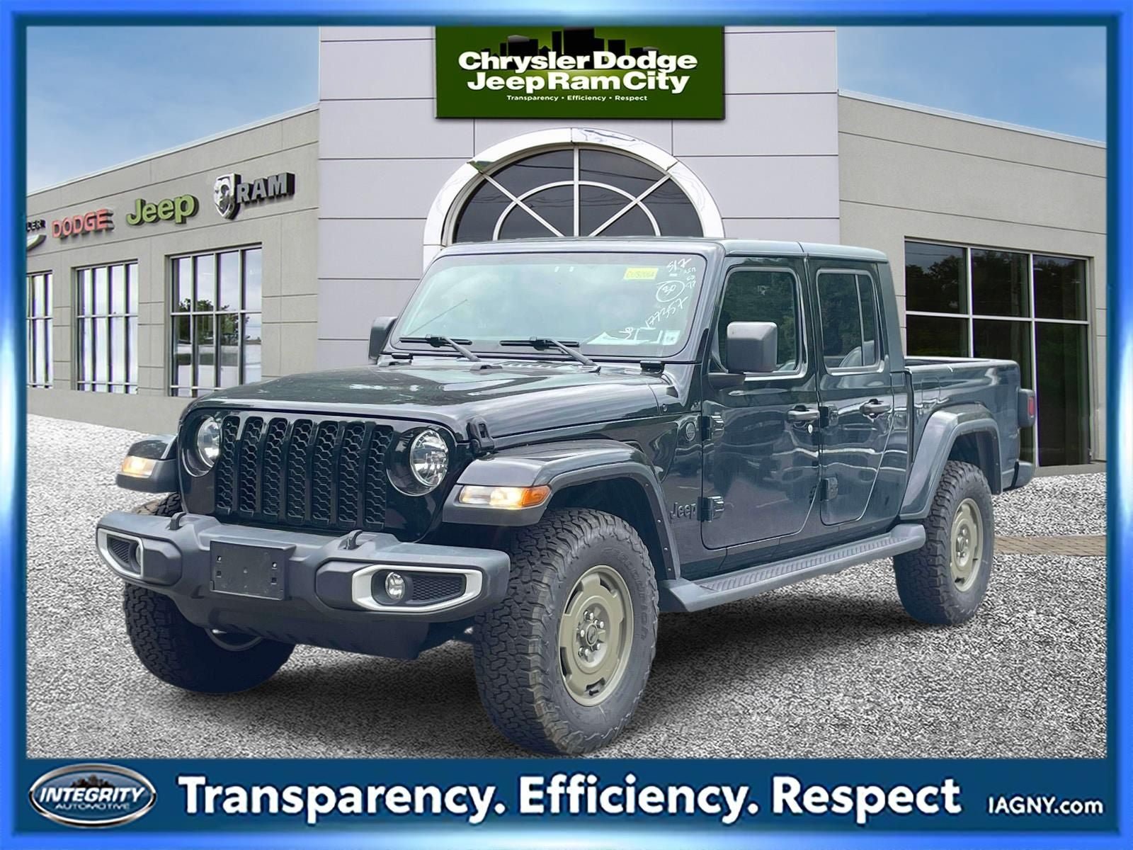 Used 2022 Jeep Gladiator Sport AWD/4WD image 1