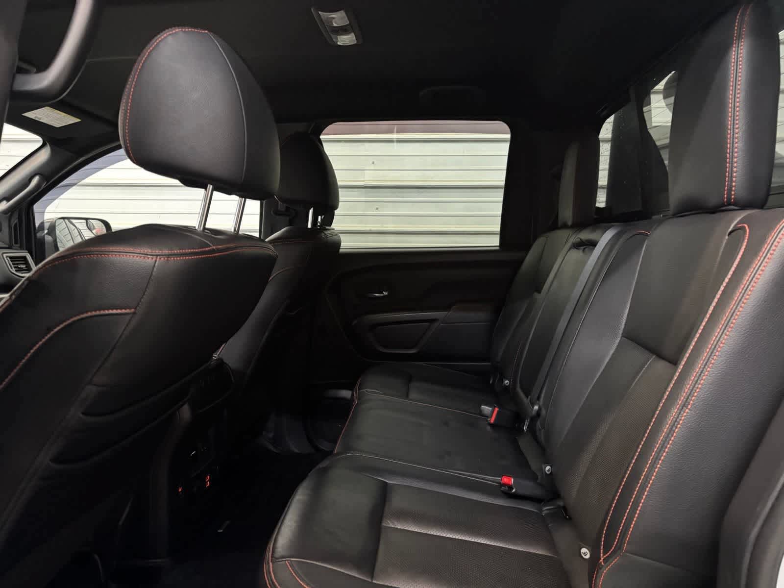 Used 2021 Nissan Titan PRO-4X w/ Pro-4x Convenience Package AWD/4WD image 23