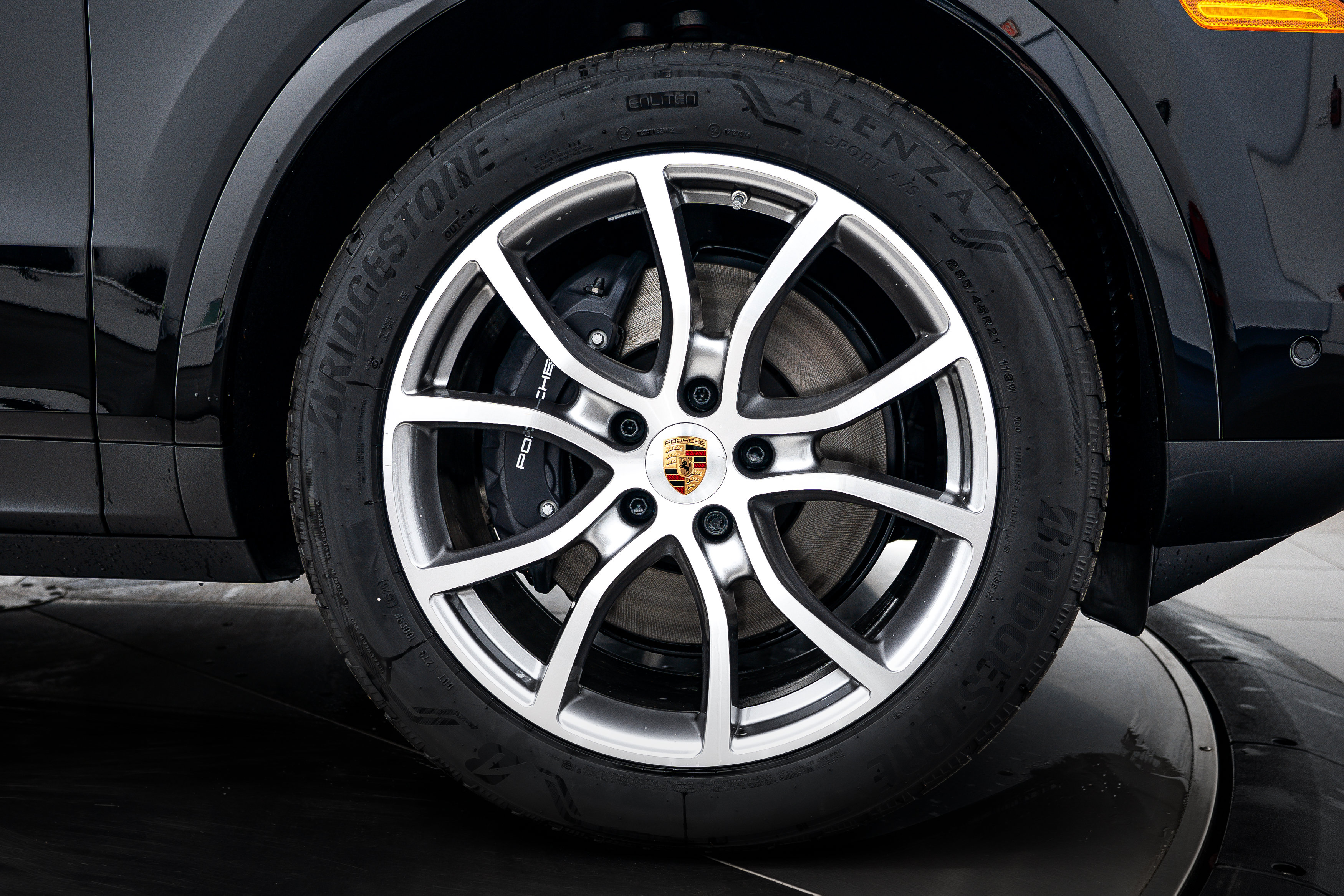 Certified 2026 Porsche Cayenne Coupe AWD/4WD image 11