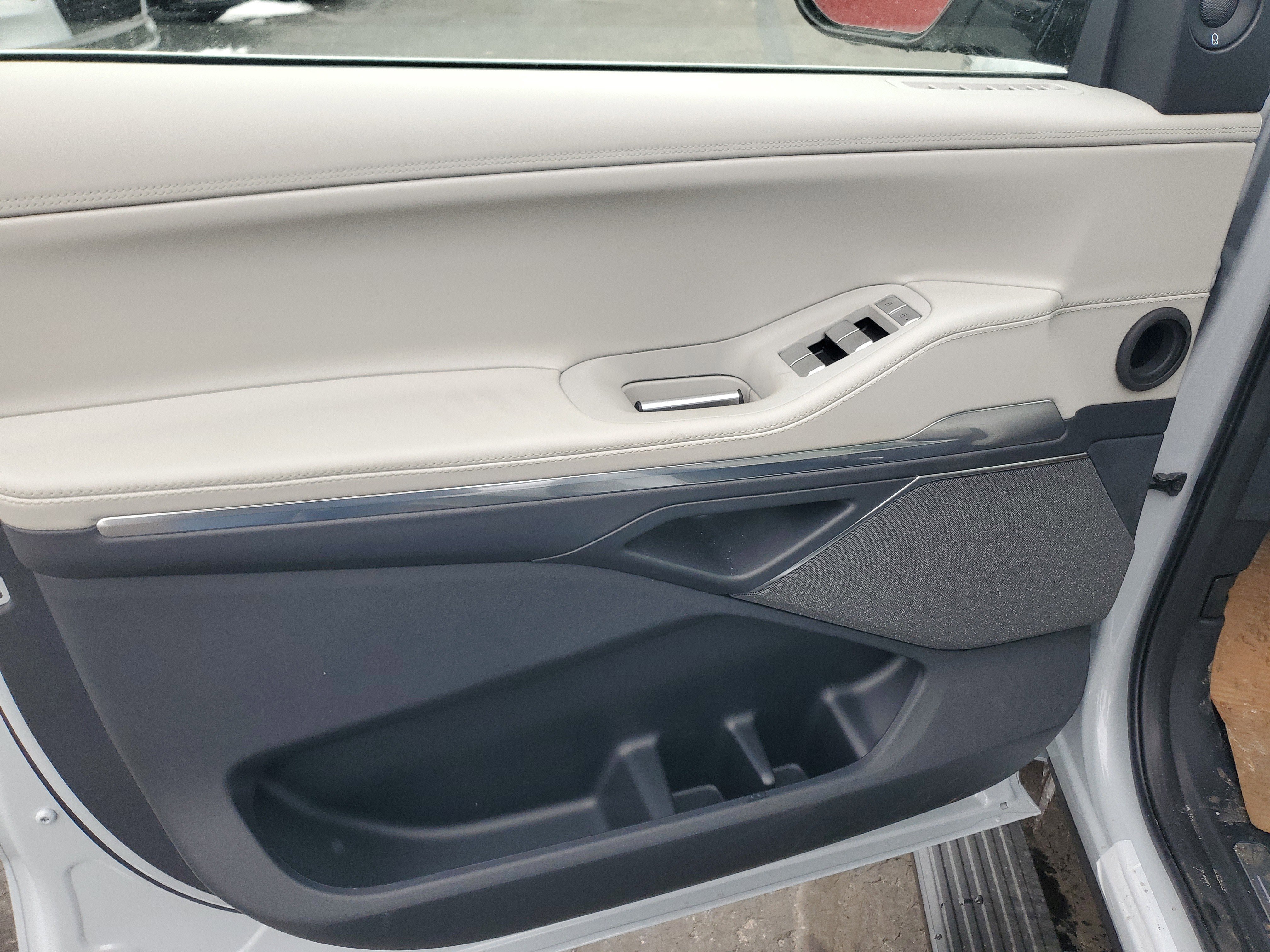 New 2026 Lincoln Navigator Reserve image 8