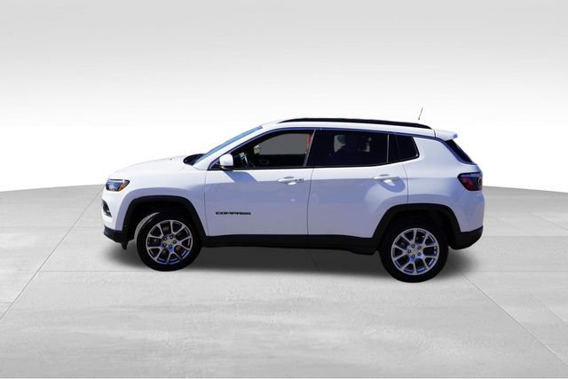 Certified 2023 Jeep Compass Latitude AWD/4WD image 9