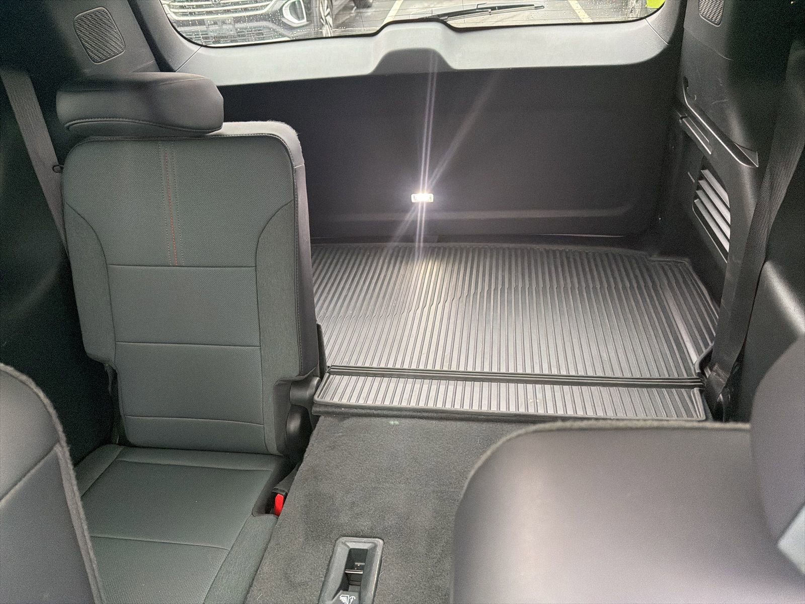 Certified 2024 GMC Acadia AT4 w/ Luxury Package image 28