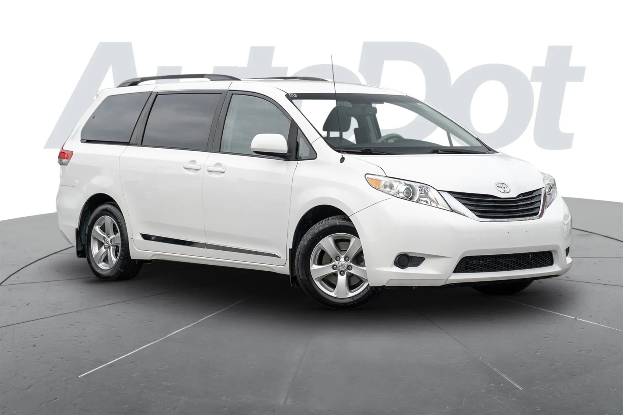 Used 2014 Toyota Sienna LE