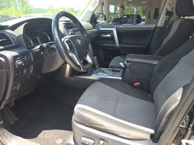 Used 2016 Toyota 4Runner SR5 AWD/4WD image 14