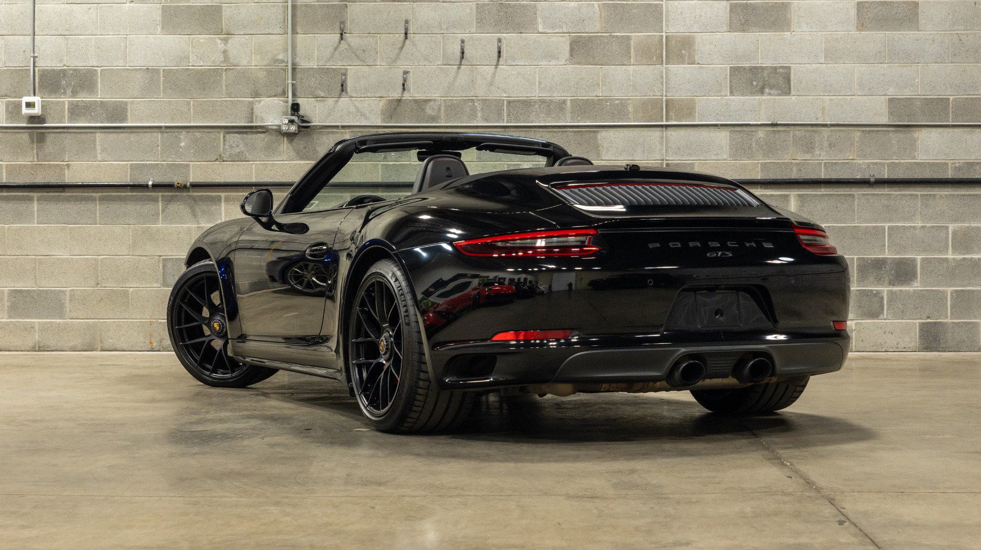 Used 2019 Porsche 911 Carrera 4 GTS image 6