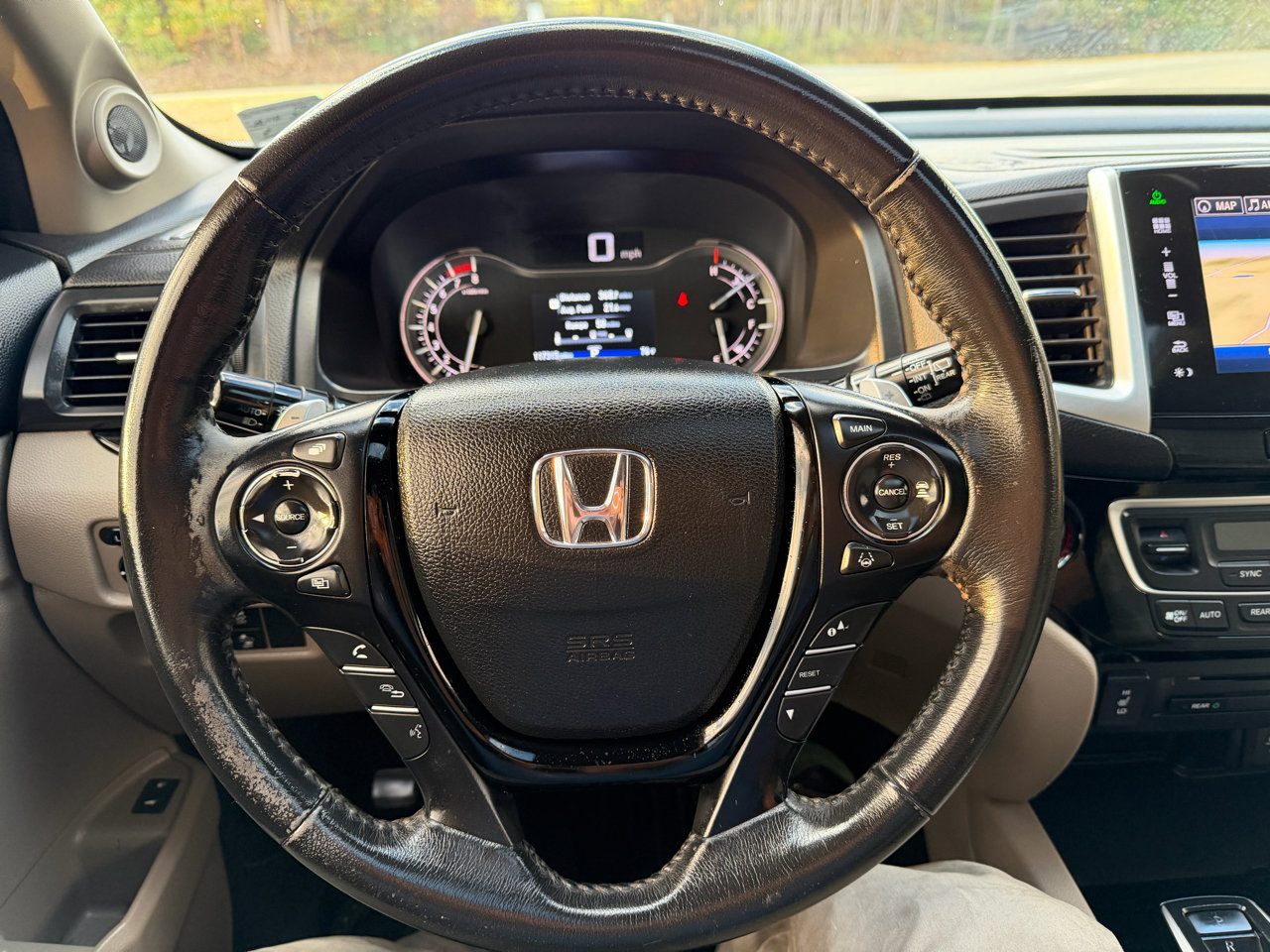 Used 2016 Honda Pilot Touring image 11