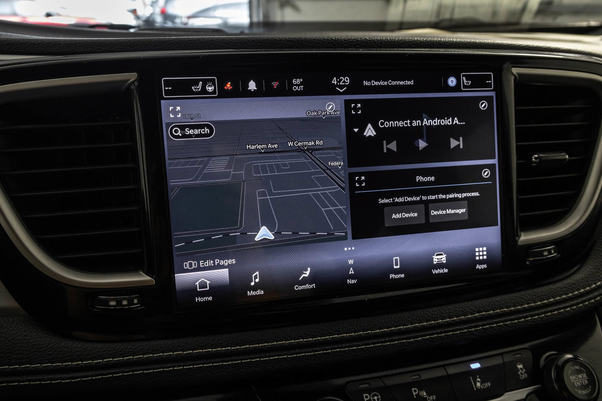 Used 2022 Chrysler Pacifica Touring-L w/ Uconnect Theater Family Group FWD image 33