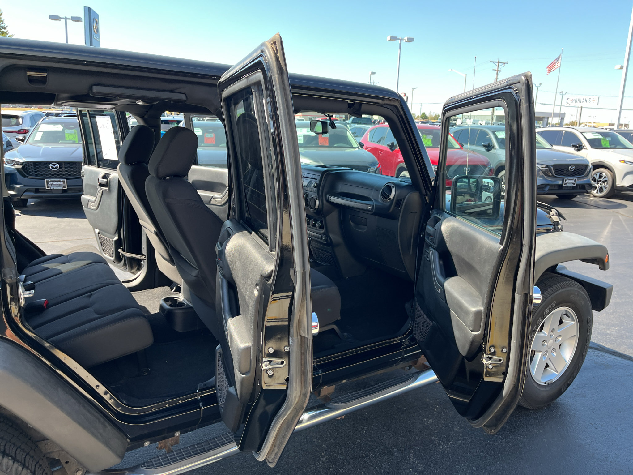 Used 2015 Jeep Wrangler Unlimited Sport w/ Quick Order Package 24S AWD/4WD image 29