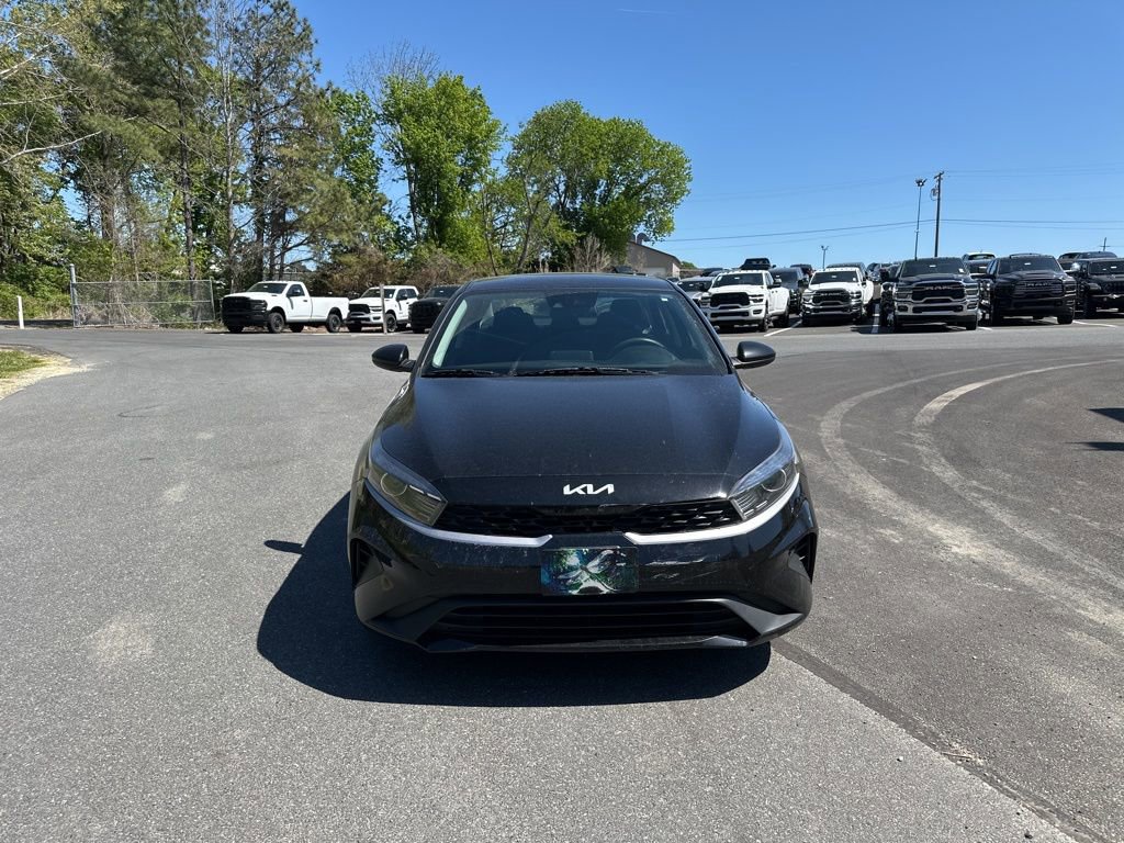 Used 2022 Kia Forte Sedan FWD image 2
