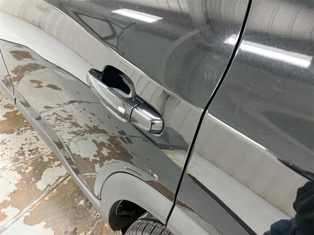 Used 2017 GMC Acadia SLT image 31