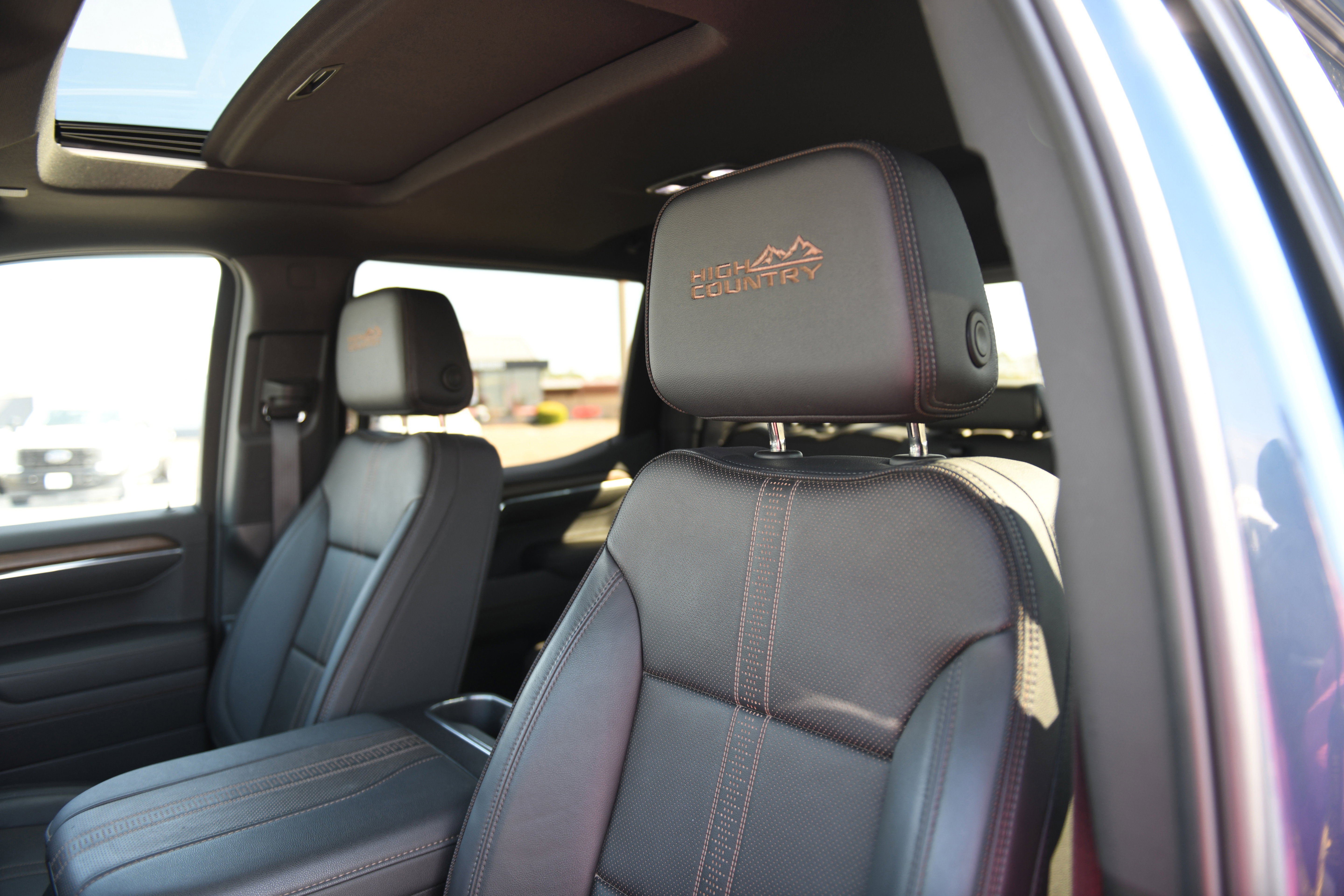 Used 2024 Chevrolet Silverado 1500 High Country w/ Technology Package image 17