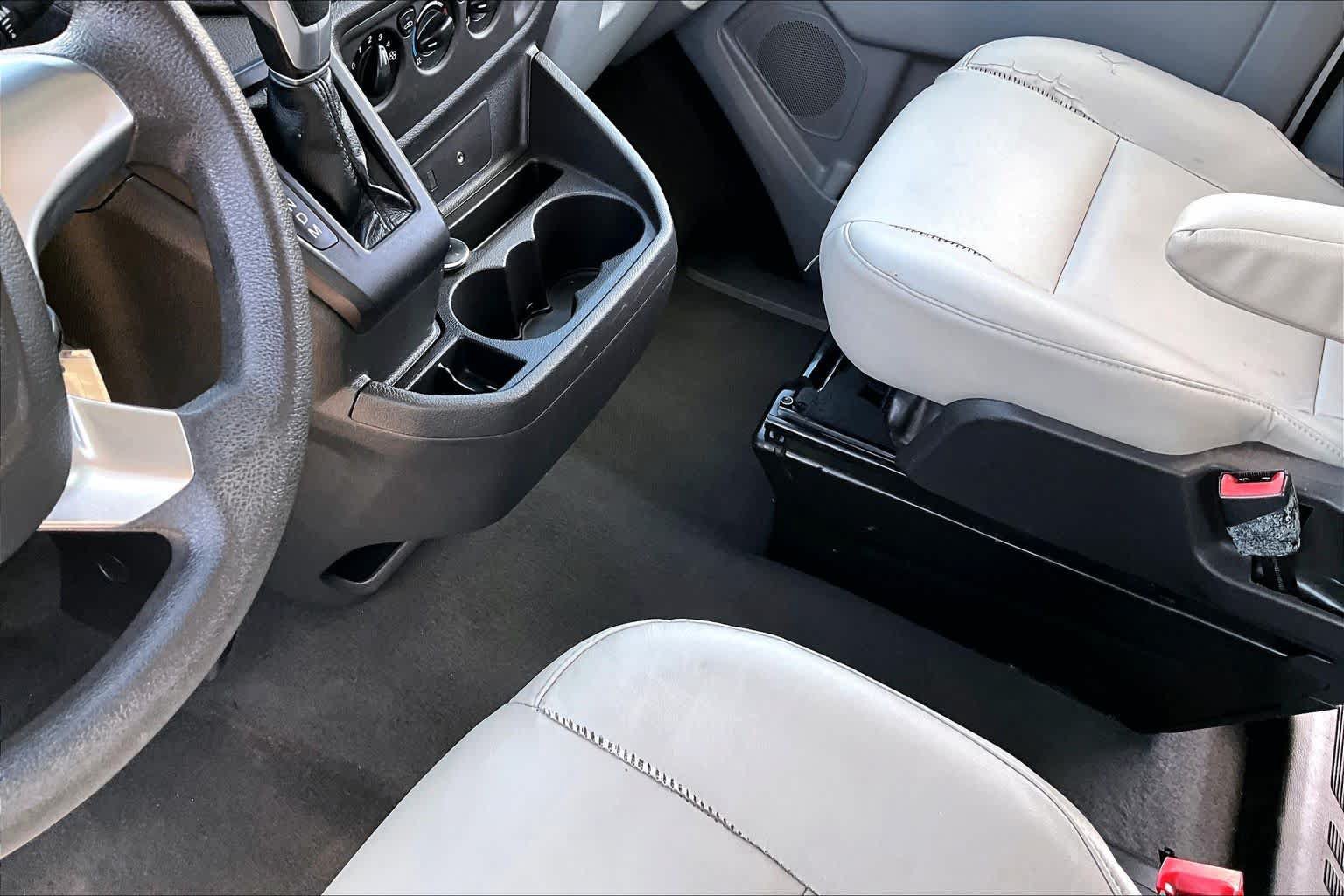 Used 2016 Ford Transit 350 XLT RWD image 16