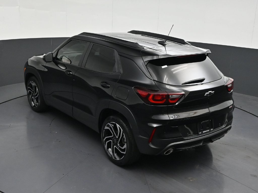 Used 2024 Chevrolet TrailBlazer RS w/ Driver Confidence Package FWD image 16