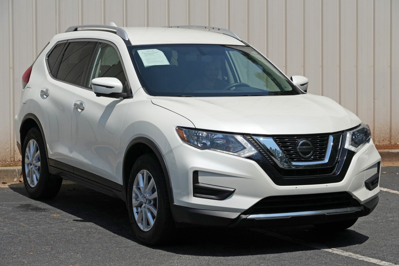 Used 2018 Nissan Rogue SV w/ Premium Package AWD/4WD image 50