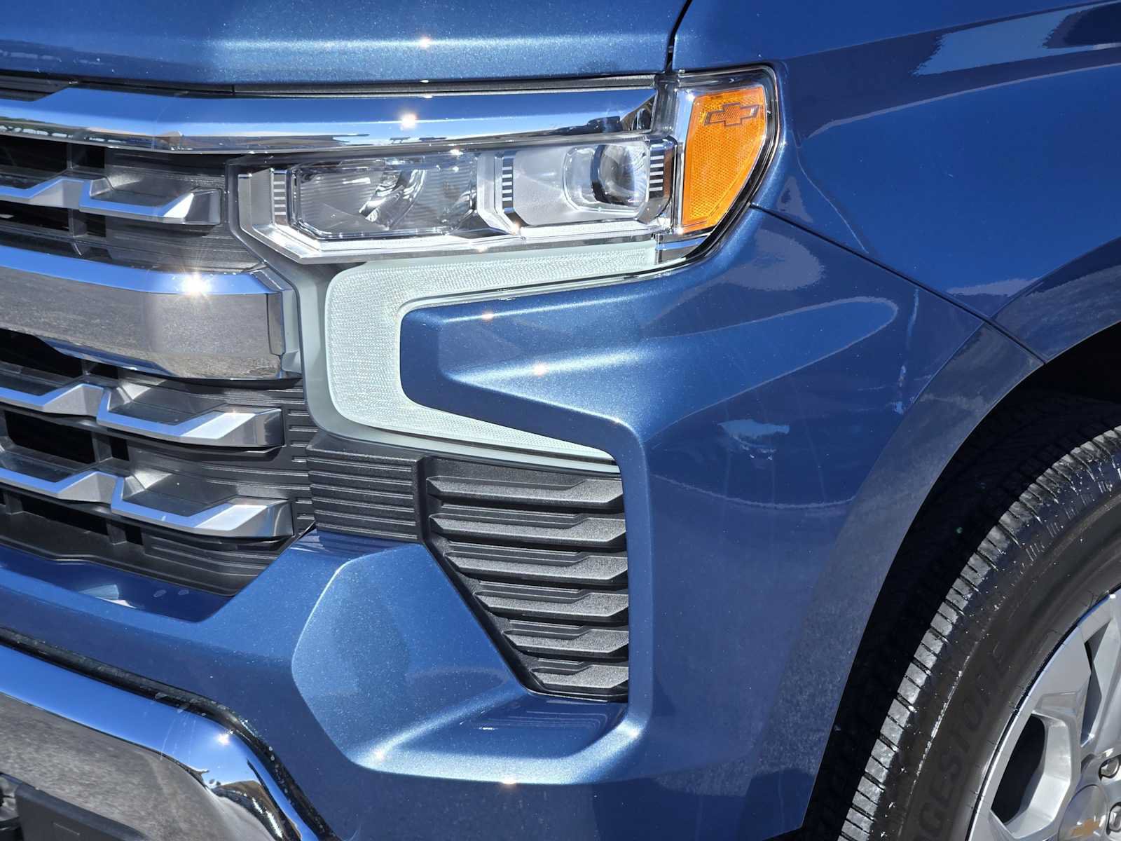 Certified 2024 Chevrolet Silverado 1500 LTZ RWD image 9