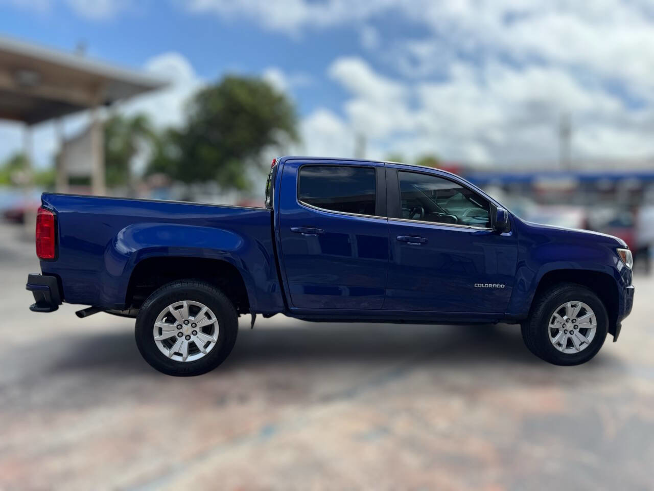 Used 2016 Chevrolet Colorado LT w/ LT Convenience Package image 11