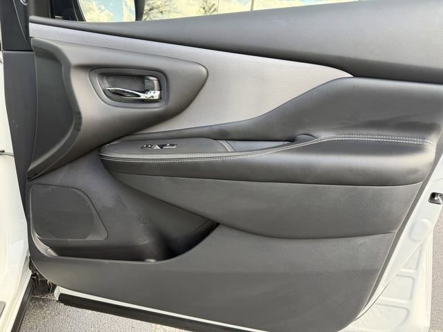 Used 2024 Nissan Murano SV w/ SV Midnight Edition Package image 26