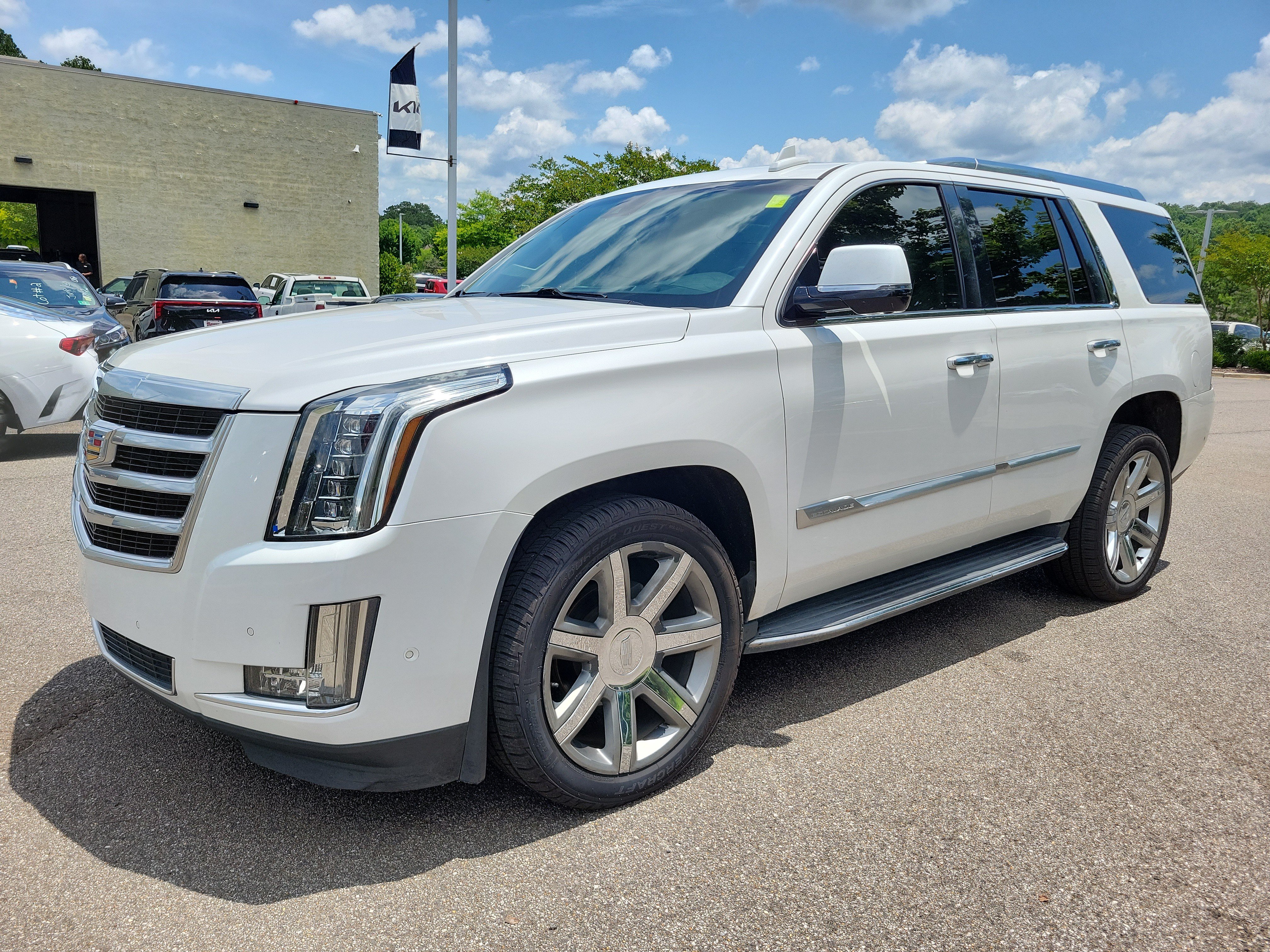 Used 2018 Cadillac Escalade Luxury