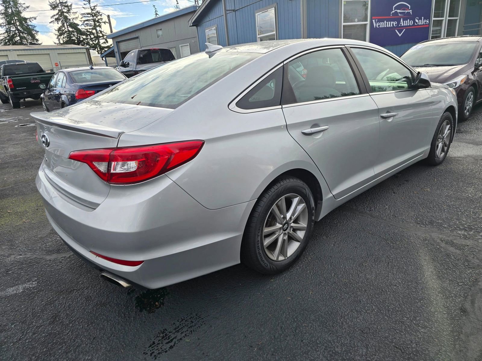 Used 2017 Hyundai Sonata SE FWD image 5