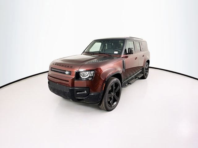 Used 2025 Land Rover Defender 130 X-Dynamic SE AWD/4WD image 1