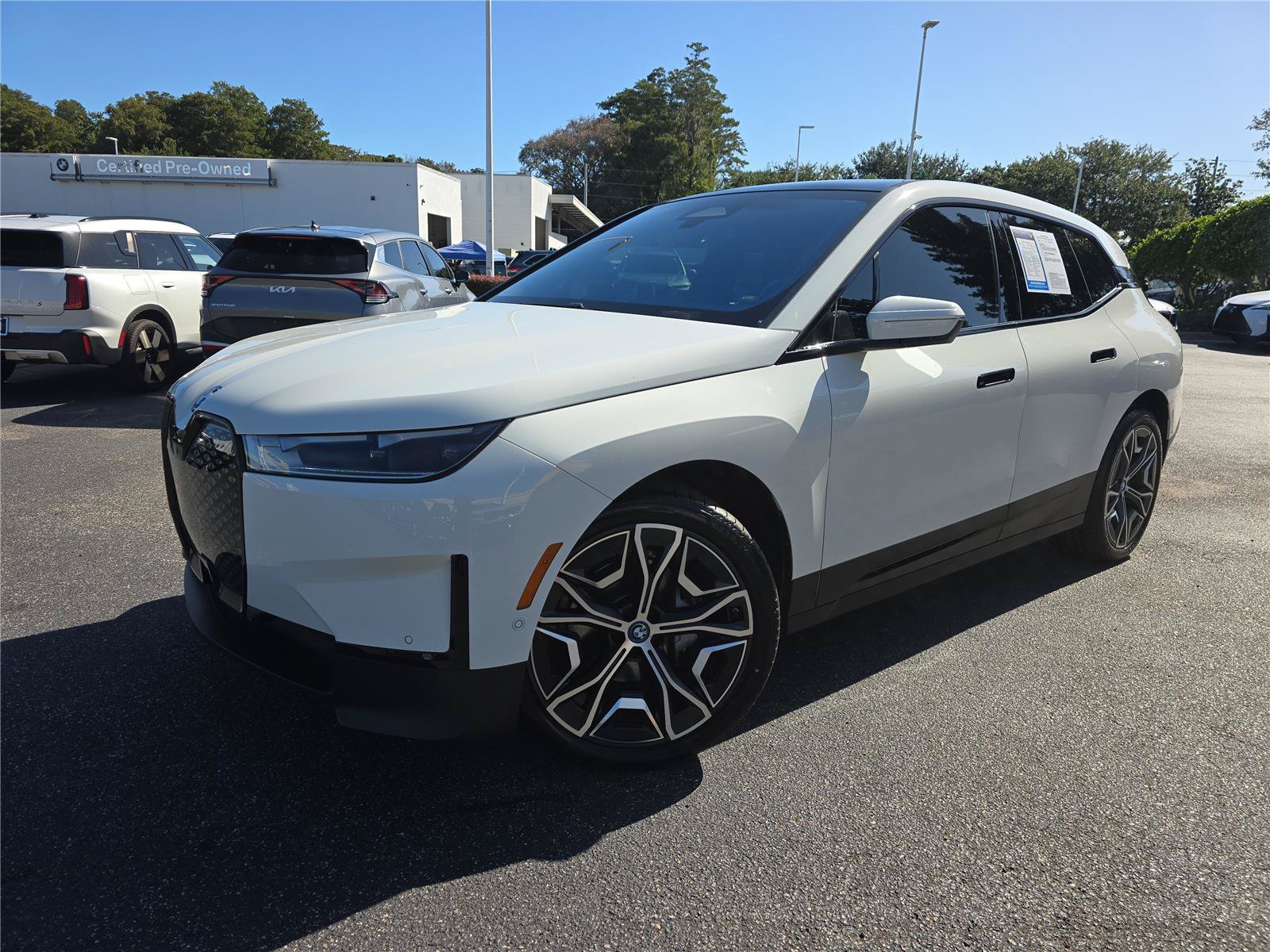 Certified 2024 BMW iX xDrive50 w/ Luxury Package AWD/4WD image 27