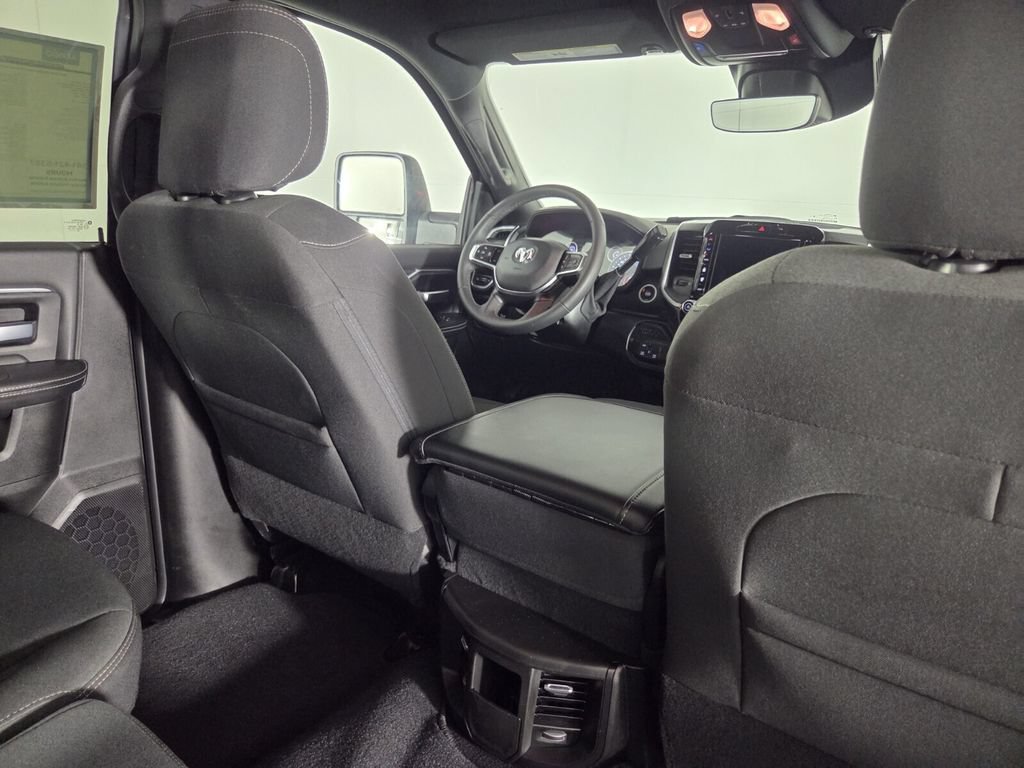 Used 2026 RAM 2500 Big Horn AWD/4WD image 30